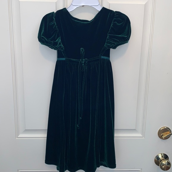 New Moves, Beautiful Dress of Dark Velvety Fabric, Perfect Holiday Dress, Size 5 - Picture 6 of 10
